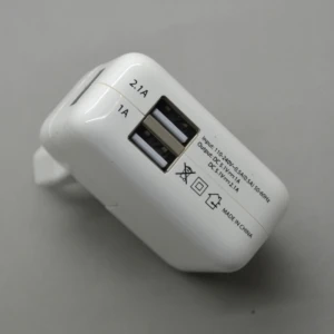 Dual USB-vægoplader 2,1A og 1A til tablets og mobiler