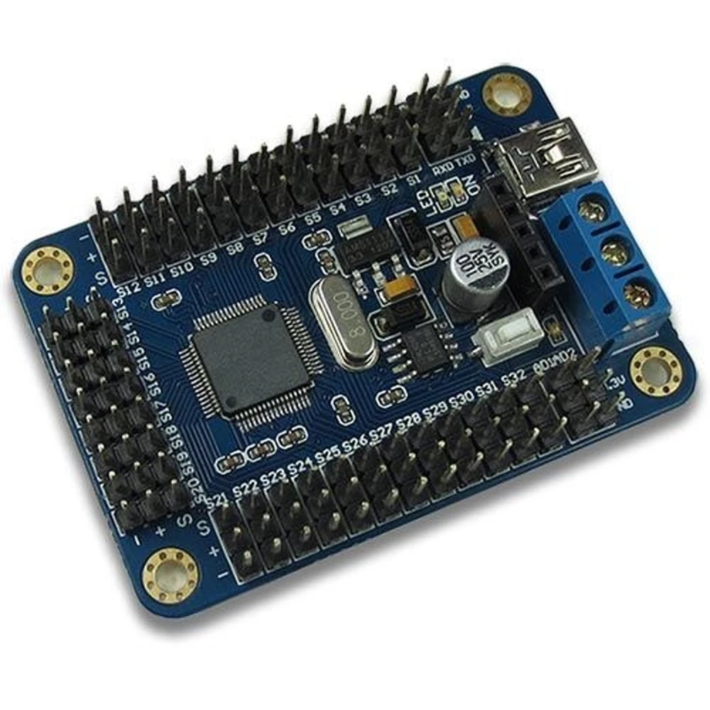 32-kanals servo controller til Arduino med præcis styring