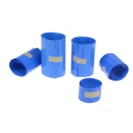 Detalle del tubo termoretráctil PVC azul para protección de baterías